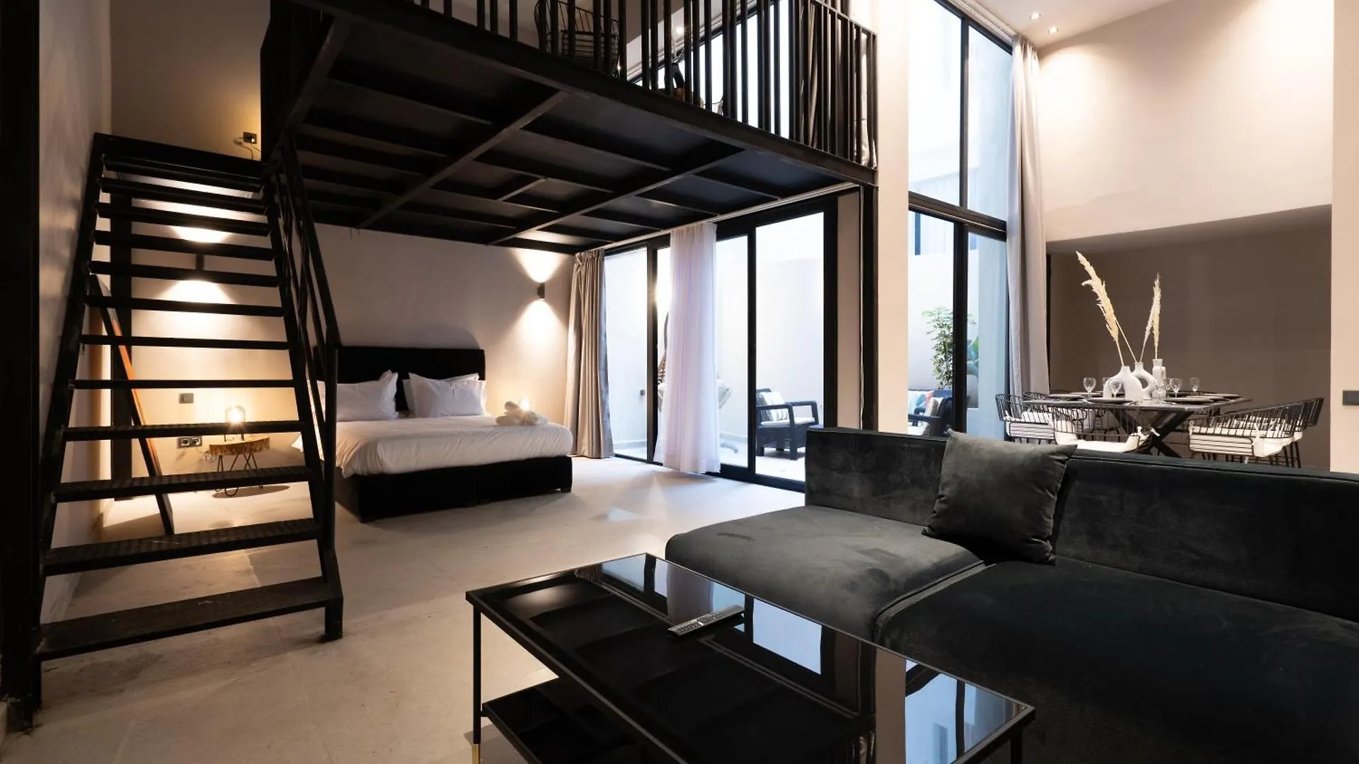 Twenty Six Anfa Luxury Residence By Shortstaycasa-Central-Parking Casablanca