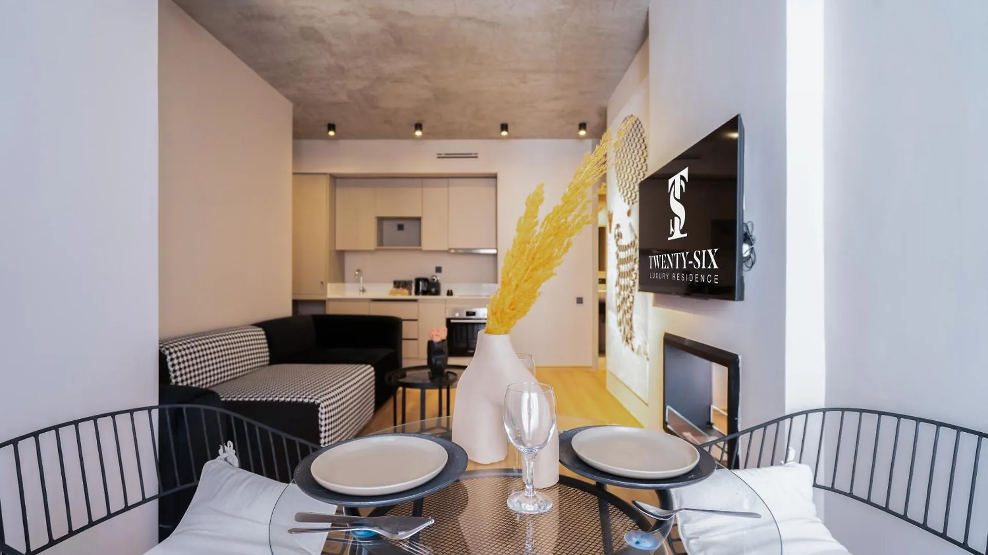 Twenty Six Anfa Luxury Residence By Shortstaycasa-Central-Parking Casablanca